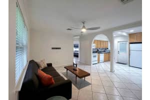 1613 NW 4th Ave, Fort Lauderdale, FL 33311 - MLS#F10525245