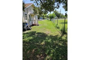 421 N 10th St, Fort Pierce, FL 34950 - MLS#F10525253
