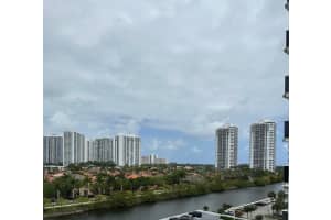 3675 N Country Club Dr, Aventura, FL 33180 - MLS#F10525256