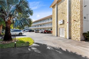 4705 NW 35th St 609, Lauderdale Lakes, FL 33319 - MLS#F10525257