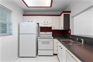 4705 NW 35th St 609, Lauderdale Lakes, FL 33319 - MLS#F10525257