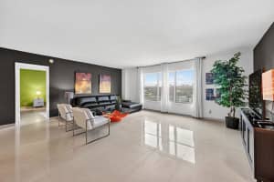 1881 Middle River Dr 301, Fort Lauderdale, FL 33305 - MLS#F10525271