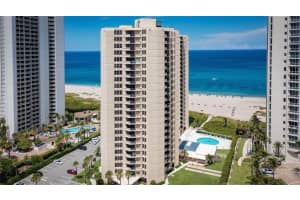 2800 Ocean Drive, Singer Island, FL 33404 - MLS#F10525272