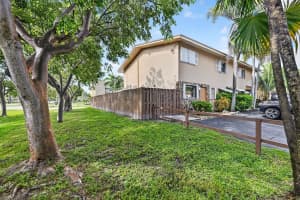 450 SE 7th St 244, Dania Beach, FL 33004 - MLS#F10525273