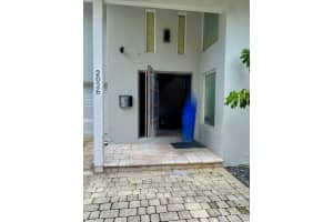 2026 NE 32nd Ave, Fort Lauderdale, FL 33305 - MLS#F10525278