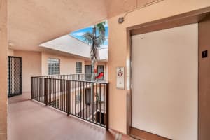 4111 Coral Tree Cir 324, Coconut Creek, FL 33073 - MLS#F10525285
