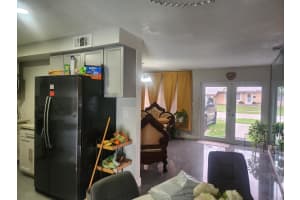 640 68th Terrace, Pembroke Pines, FL 33023 - MLS#F10525289