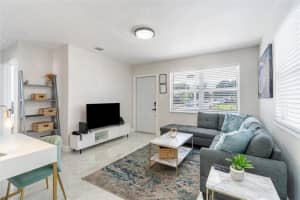 337 SW 21st St 1, Fort Lauderdale, FL 33315 - MLS#F10525309