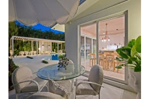 2424 NW 8th Ave, Wilton Manors, FL 33311 - MLS#F10525315