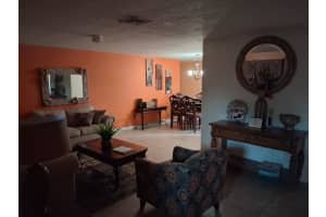 4521 Nw 6th St, Plantation