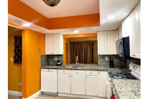 4521 NW 6th St, Plantation, FL 33317 - MLS#F10525327