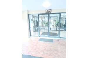 4170 Inverrary Dr 412, Lauderhill