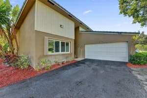 2739 NW 122nd Ave, Coral Springs, FL 33065 - MLS#F10525346