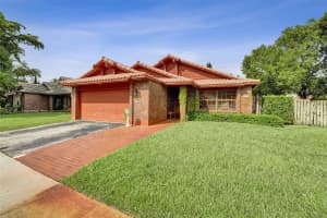 3440 Point Drive, Cooper City, FL 33026 - MLS#F10525404