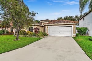 10946 Crescendo Cir, Boca Raton