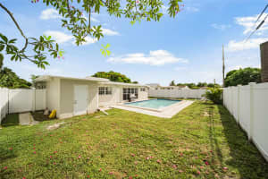 7000 Hope St, Hollywood, FL 33024 - MLS#F10525418