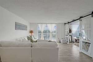 1050 Hillsboro Mile 305W, Hillsboro Beach, FL 33062 - MLS#F10525429