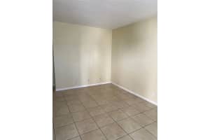615 NE 8th St 4, Hallandale Beach, FL 33009 - MLS#F10525434