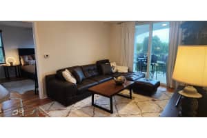 1023 Villa Ln, Boynton Beach, FL 33435 - MLS#F10525466