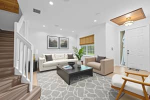 2010 NW 99th Ave, Pembroke Pines, FL 33024 - MLS#F10525517