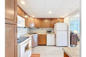 2741 Taft St 307, Hollywood, FL 33020 - MLS#F10525546
