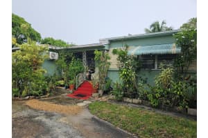 13025 NW 1st Ct, Miami, FL 33168 - MLS#F10525557