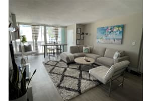 720 Bayshore Dr 205, Fort Lauderdale, FL 33304 - MLS#F10525570