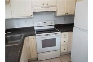 2031 NW 96th Ter 11L, Pembroke Pines, FL 33024 - MLS#F10525599