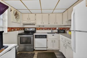 3051 NW 46th Ave 405, Lauderdale Lakes, FL 33313 - MLS#F10525606