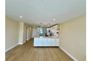 7887 Golf Circle Dr 211, Margate, FL 33063 - MLS#F10525607