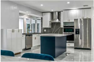 4811 Hayes Street, Hollywood, FL 33021 - MLS#F10525609