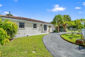4331 Nw 185 St, Miami Gardens
