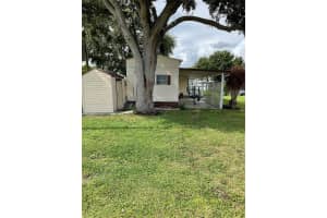 1591 Chobee St, Okeechobee