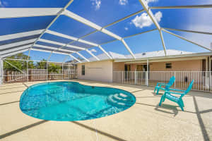 1598 SW Curry St, Port Saint Lucie, FL 34983 - MLS#F10525649