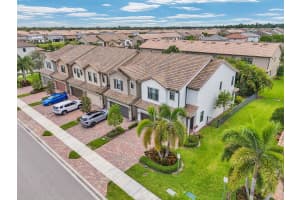 8282 Cadre Noir Rd, Lake Worth, FL 33467 - MLS#F10525658