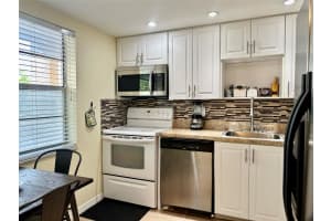 1015 Country Club Drive, Margate, FL 33063 - MLS#F10525667