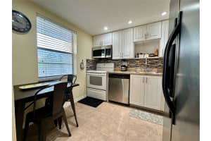 1015 Country Club Drive, Margate, FL 33063 - MLS#F10525667