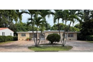641 Ne 140th St, North Miami