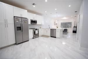 4723 SW 12th Pl, Deerfield Beach, FL 33442 - MLS#F10525730