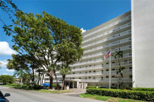 2555 NE 11th St 902, Fort Lauderdale, FL 33304 - MLS#F10525781