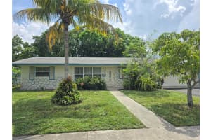 4360 Nw 4th St, Plantation
