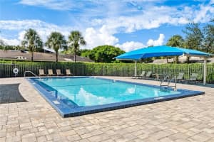 21 Meadows Drive, Boynton Beach, FL 33436 - MLS#F10525821