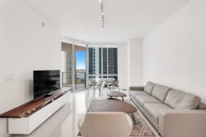 851 Ne 1st Ave 2005, Miami