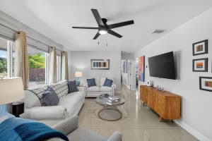 540 NW 38th St, Oakland Park, FL 33309 Sold 01/02/26