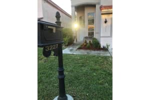 3227 W Buena Vista Dr, Margate, FL 33063 - MLS#F10525894