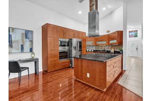 255 Somerset Way, Weston, FL 33326 - MLS#F10525918