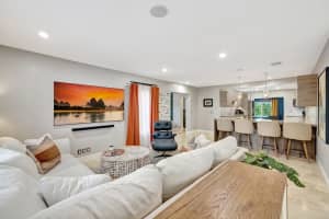 201 NE 28th Ct, Wilton Manors, FL 33334 - MLS#F10525943
