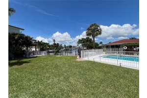 401 SE 19th Ave, Pompano Beach, FL 33060 - MLS#F10525976
