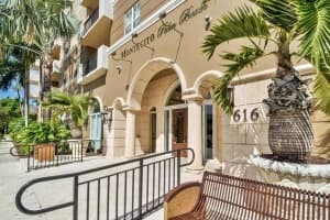 616 Clearwater Park Rd 102, West Palm Beach, FL 33401 Sold 10/28/25