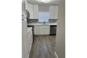 208 MAGNOLIA AVE, Davie, FL 33325 - MLS#F10525996